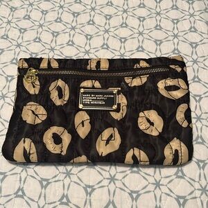 MARC JACOBS MAKEUP BAG